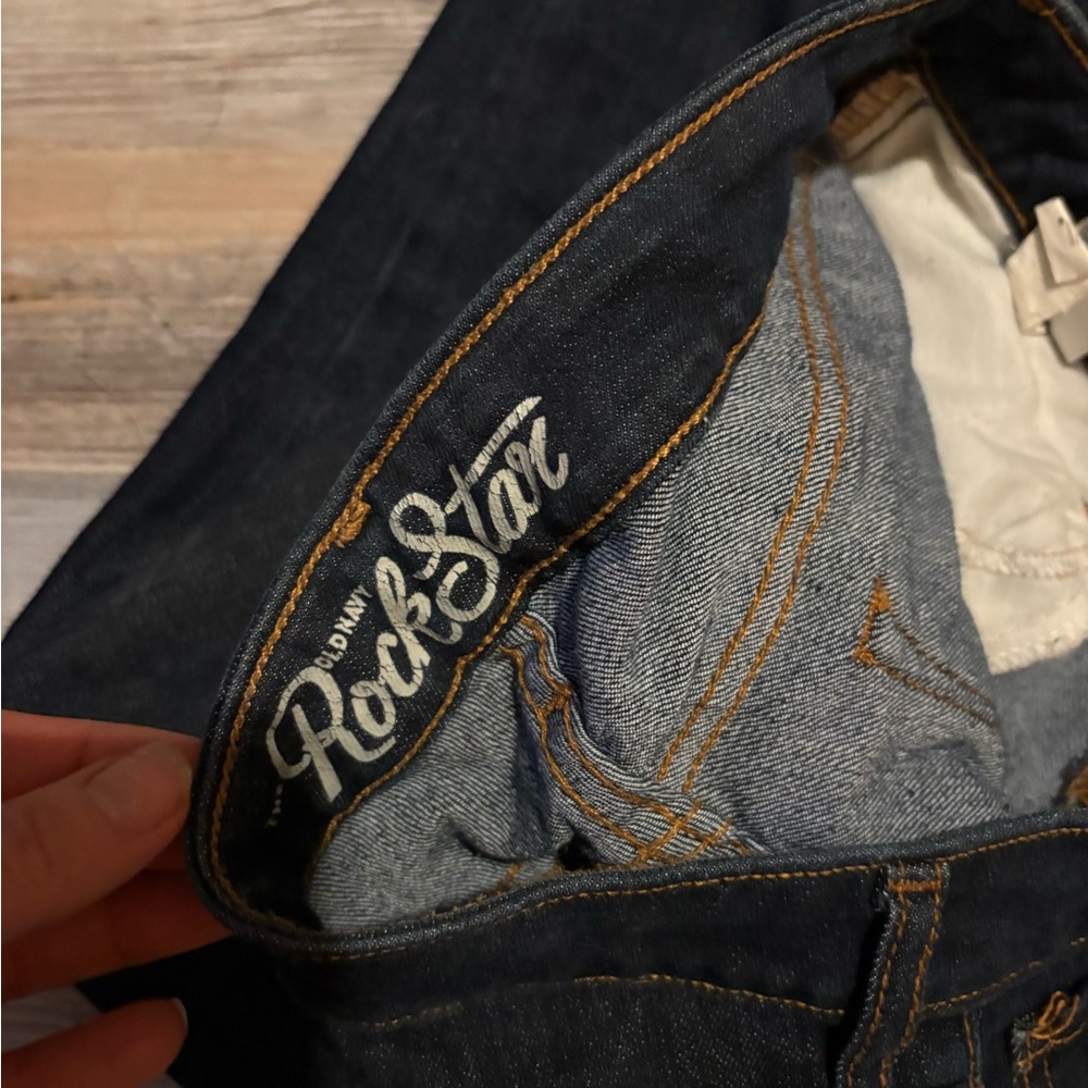 Old Navy Men's Deep Indigo Skinny Jeans - Picture 2 of 4